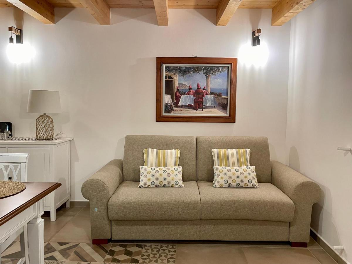 A Casa Di Dora Apartment Bari Luaran gambar